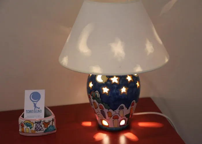 فندق مبيت وإفطار Toma La Luna 4*