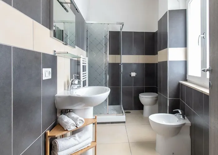 فندق مبيت وإفطار Toma La Luna نابولي